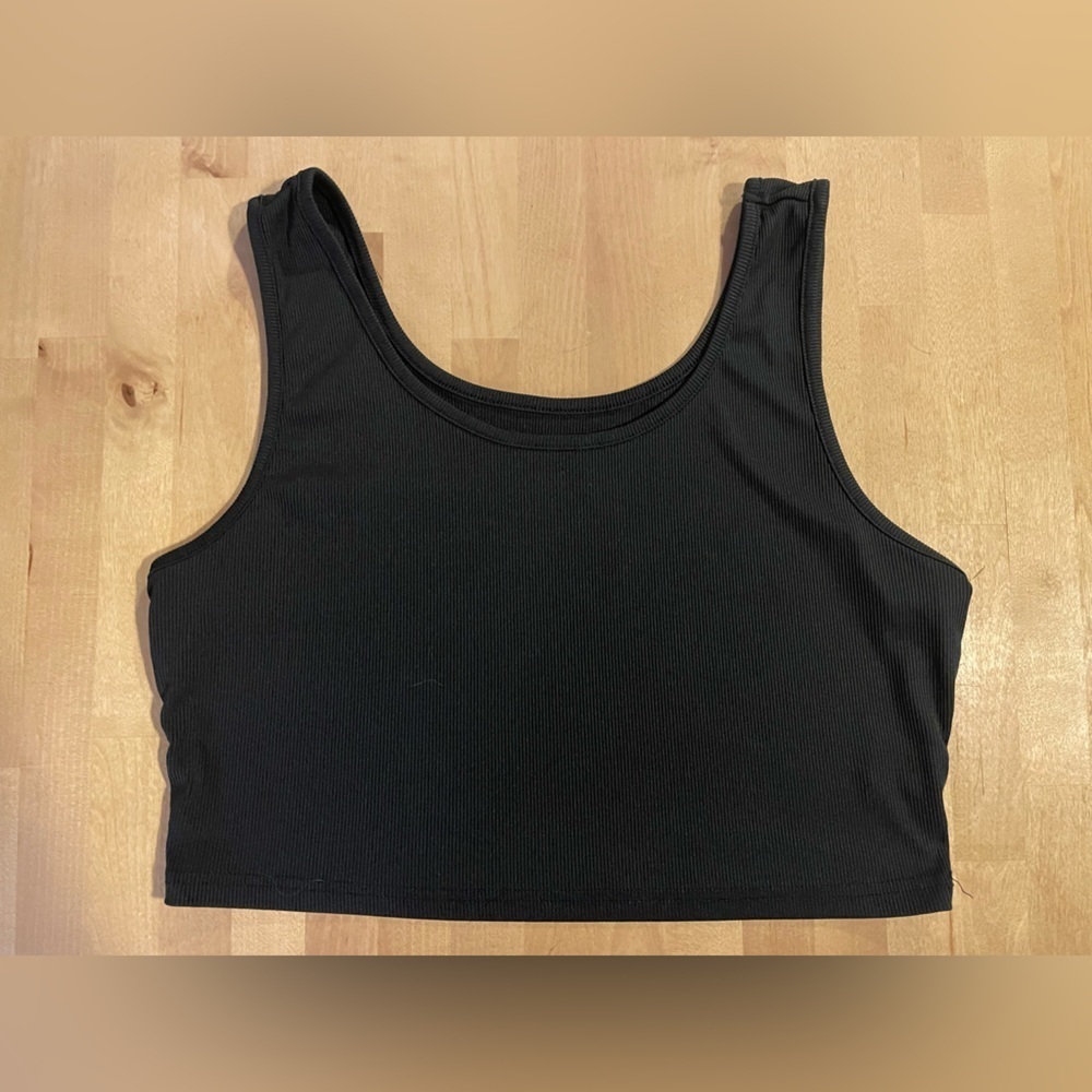 Black Women’s Cropped Tank Top Ribbed Size 2XL EUC Basic Neutral Stretchy Layer